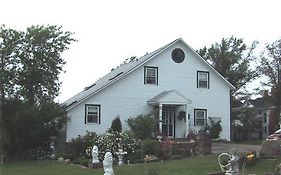 Marshlands Inn